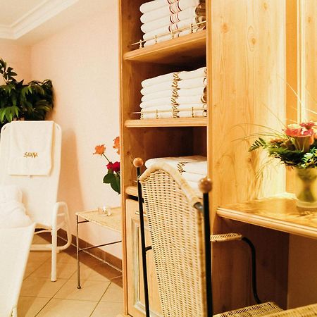 Hotel Kristall Лех ам Алберг Екстериор снимка