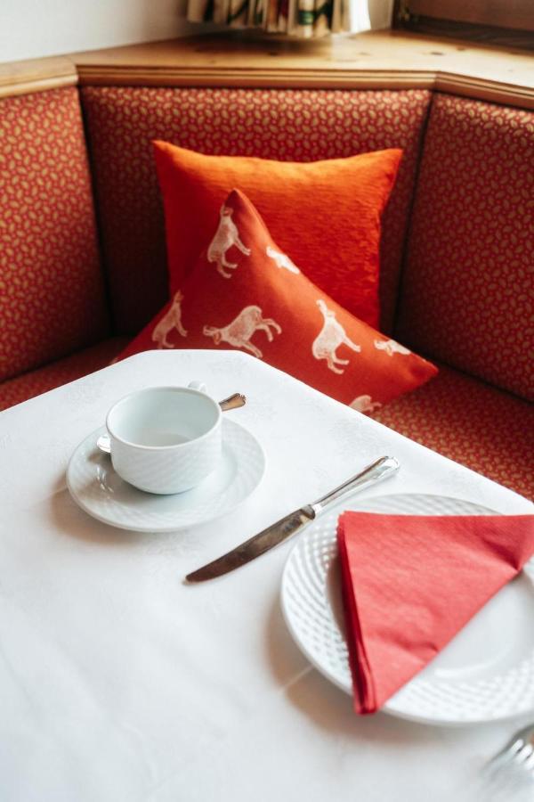 Hotel Kristall Лех ам Алберг Екстериор снимка