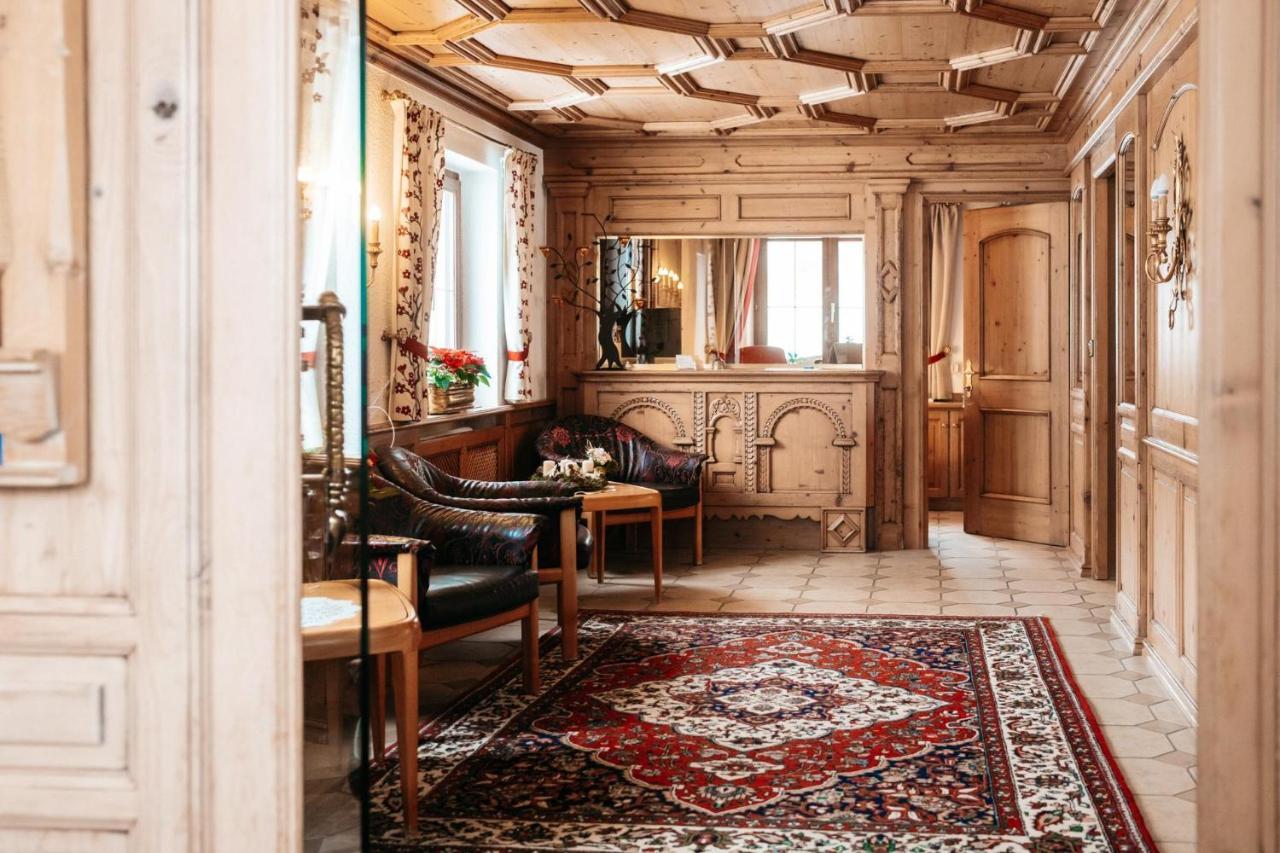 Hotel Kristall Лех ам Алберг Екстериор снимка
