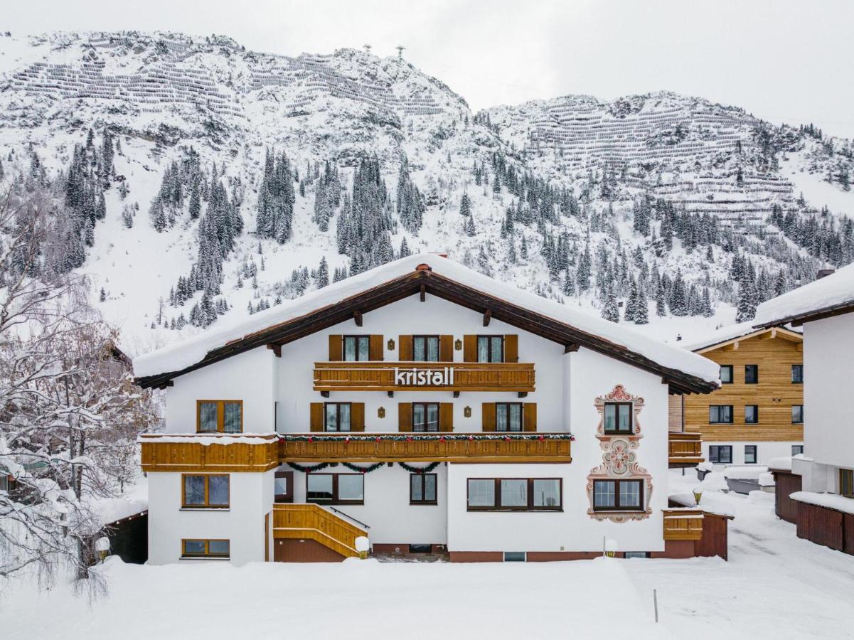 Hotel Kristall Лех ам Алберг Екстериор снимка